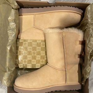 Ugg Bailey Bow Boots NEW IN BOX